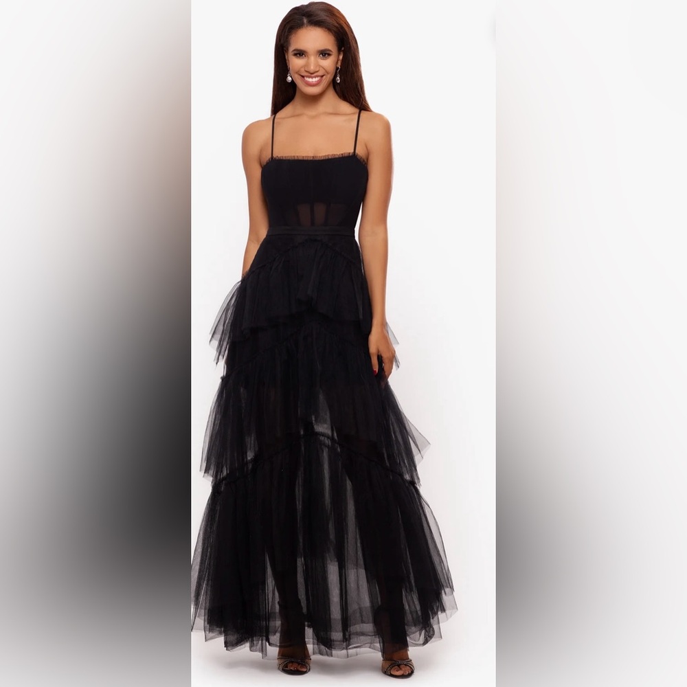 Elegant Black Tiered Tulle Dress